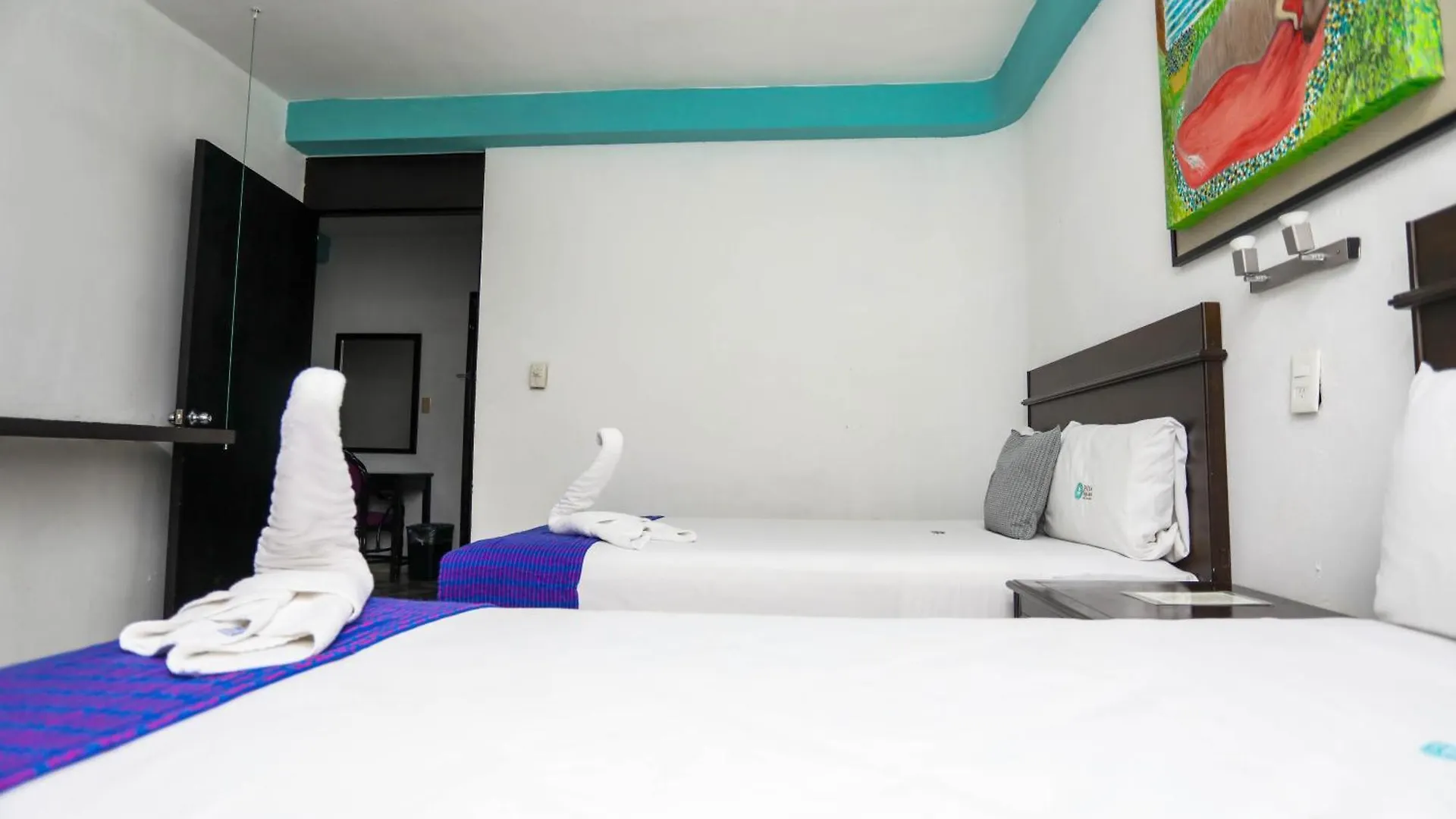 Pa'Xa Mama Hotel Boutique Cancún 3*,
